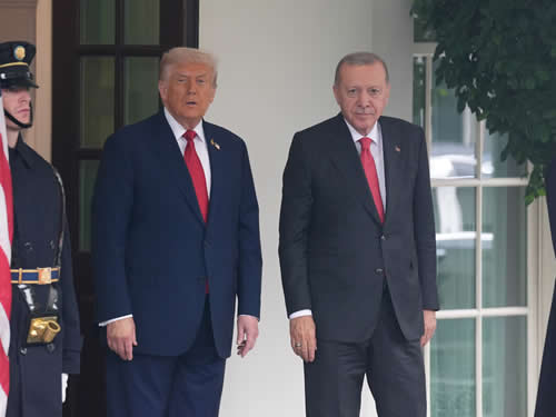Trump: Muhtemelen Türkiye’yi çok mutlu edecek bir şey yapacağım